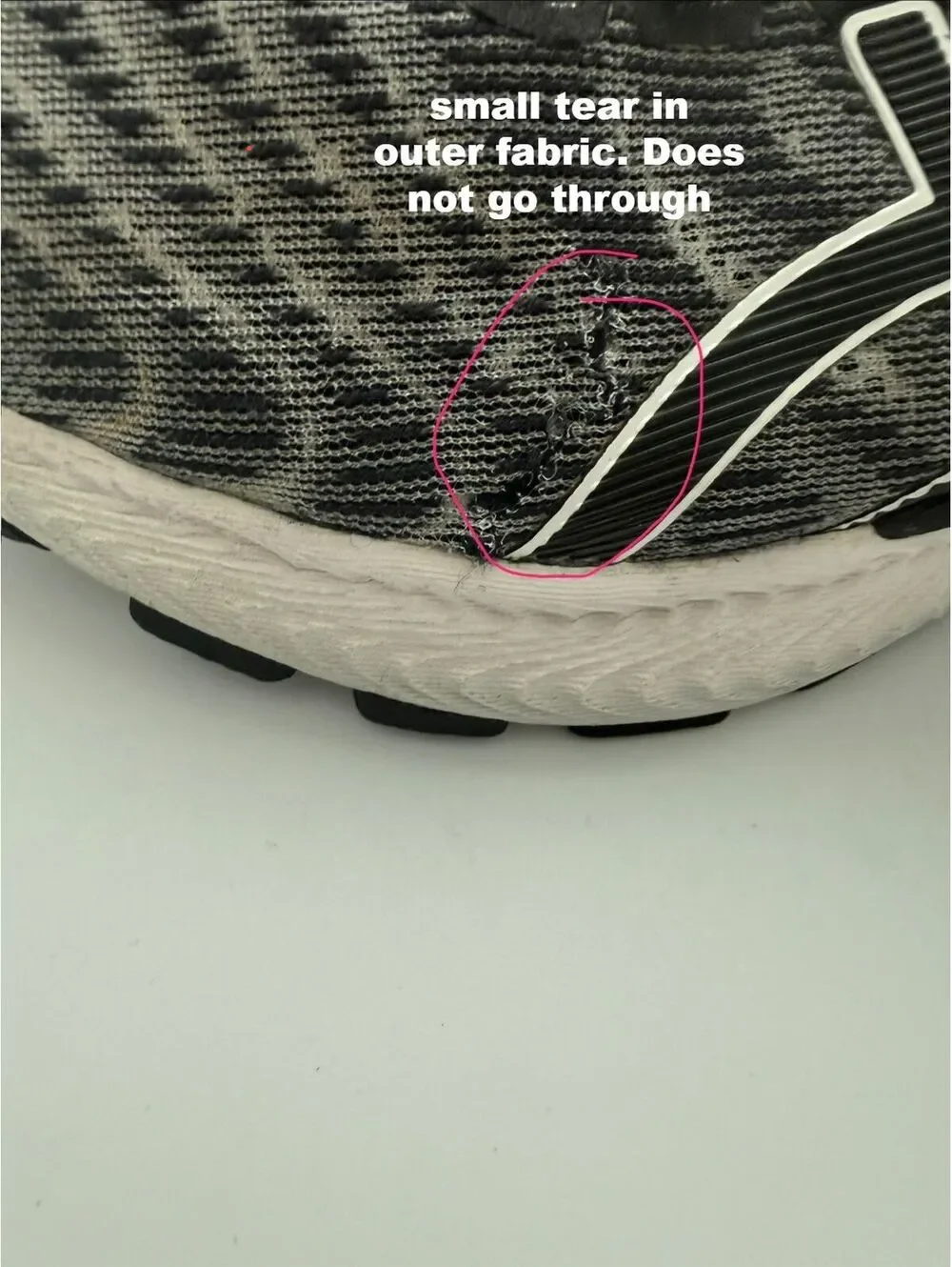 ASICS GEL-Nimbus 22 Women's 7.5 Black White Running Shoes 1012A587